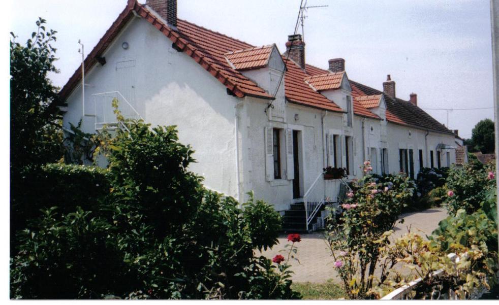 La Longere Des Gillettes Bézenet Exterior foto