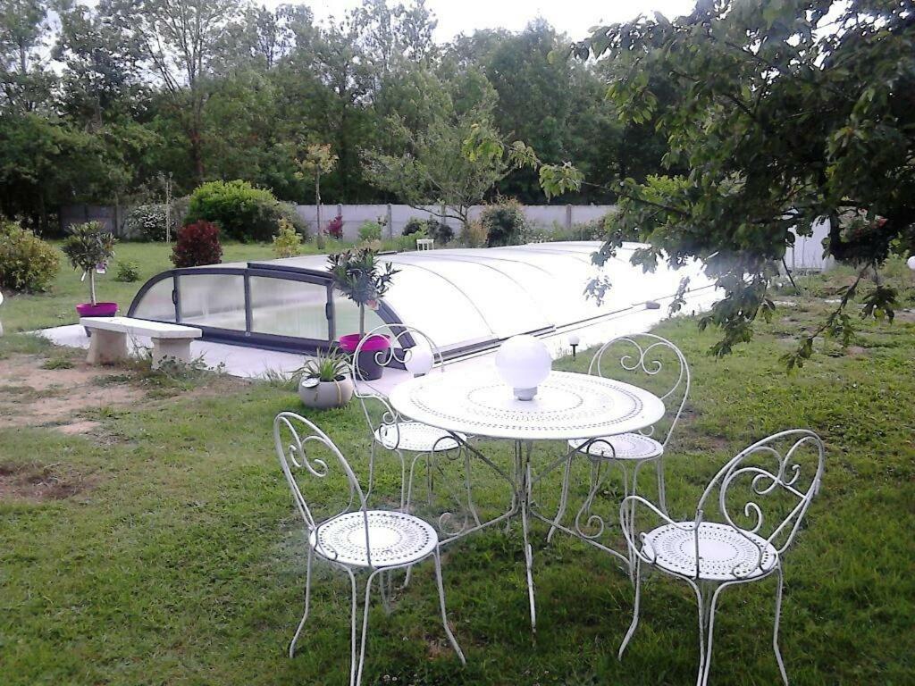 La Longere Des Gillettes Bézenet Exterior foto